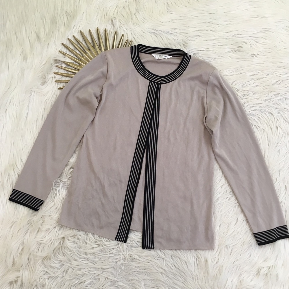 🖤SOLD🖤Exclusively Misook Beige Crewneck Cardigan - Picture 1 of 7